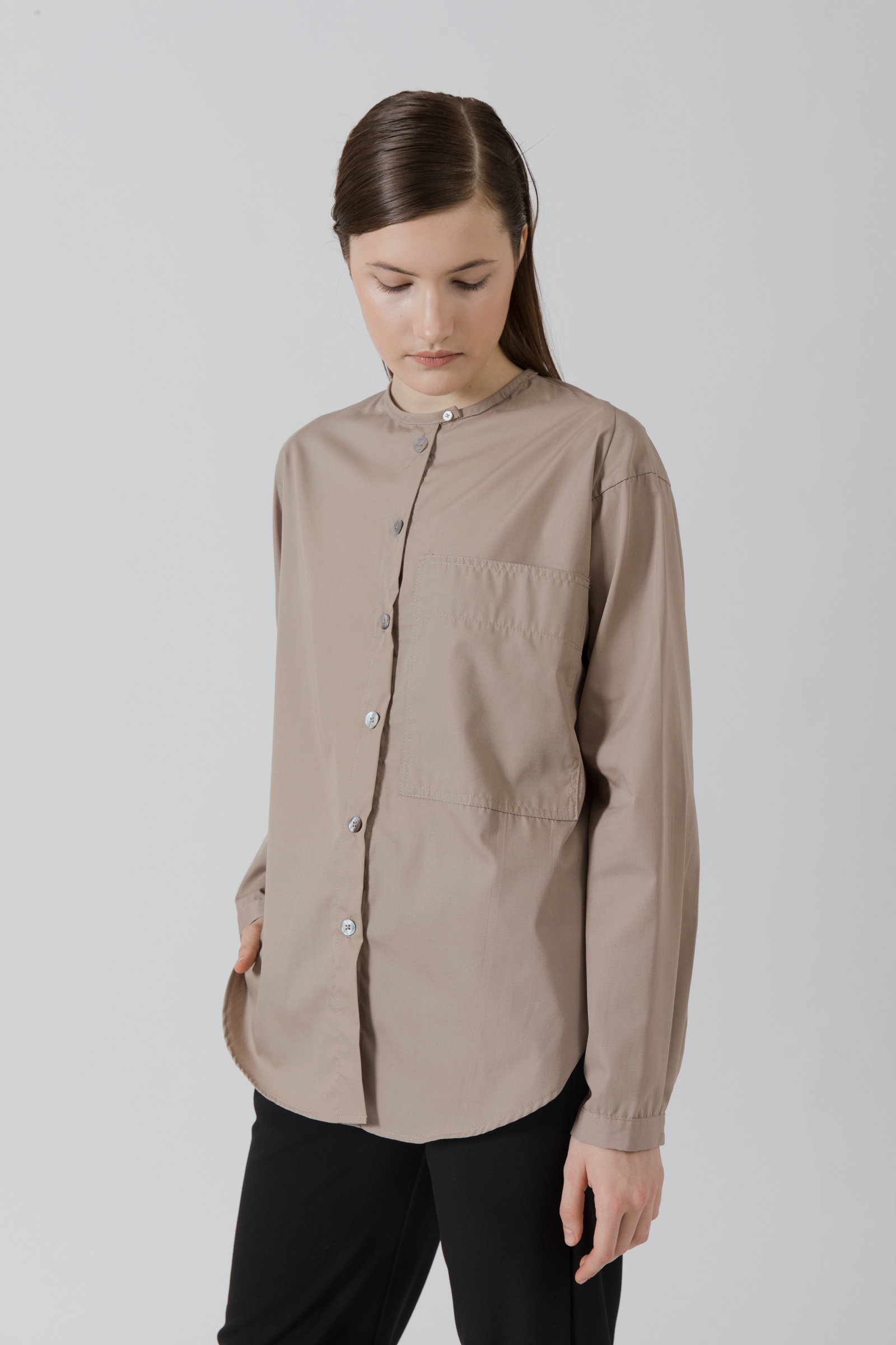 Picture of Yazie Shirt Taupe 