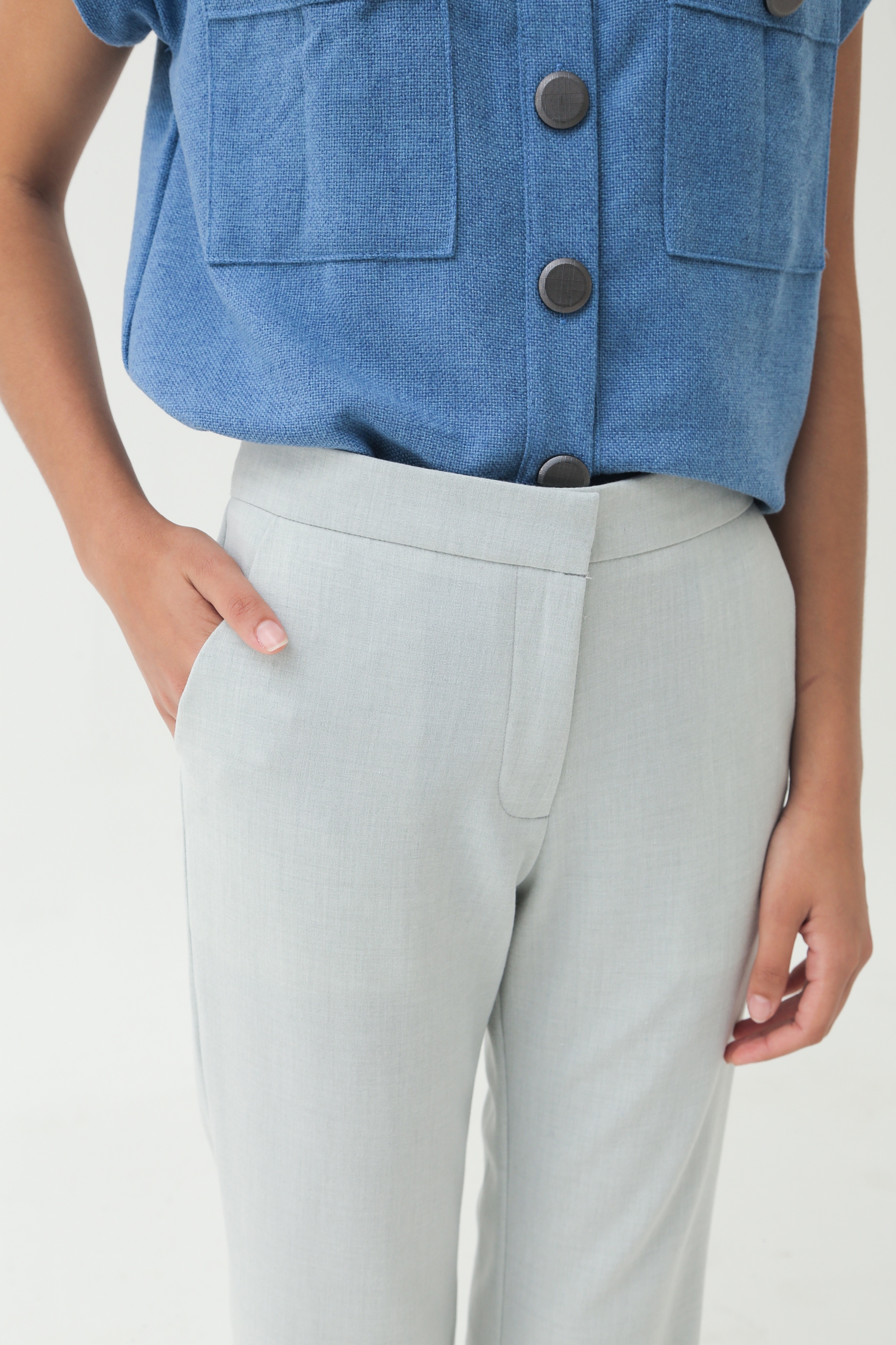 Picture of PLUMERIA TROUSER MISTY GREY 