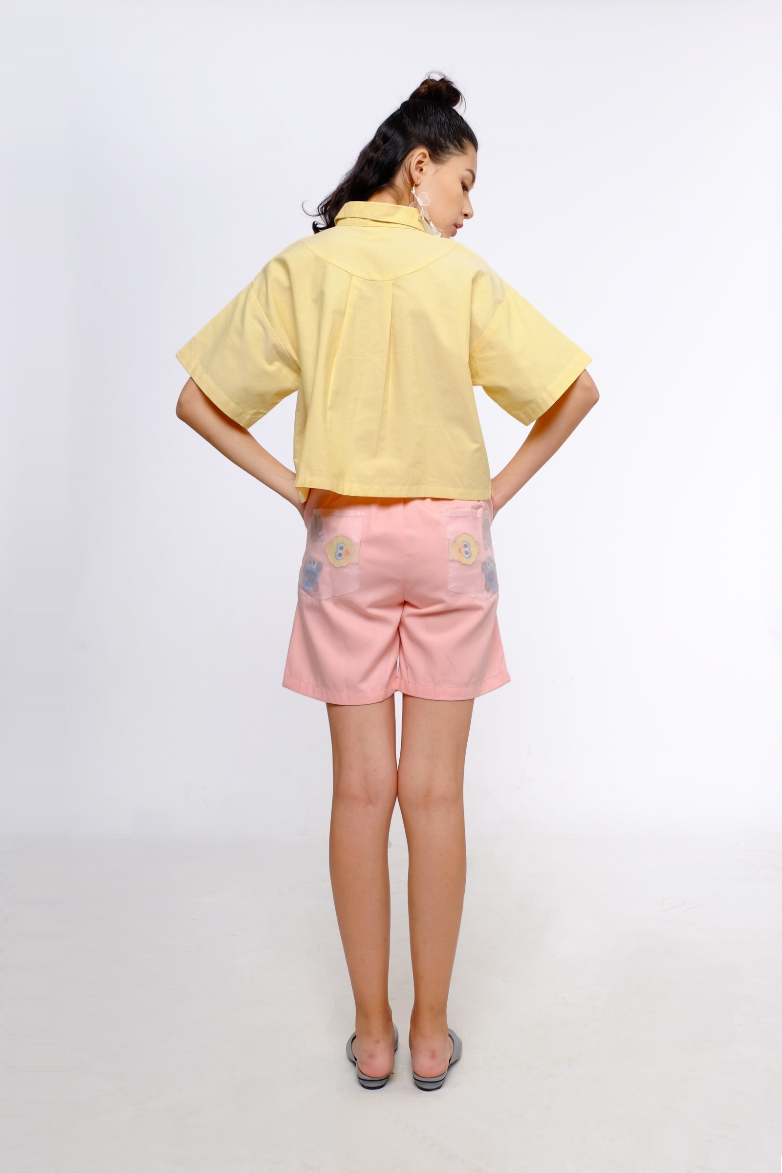 Picture of Peekaboo Shirt Soft Yellow